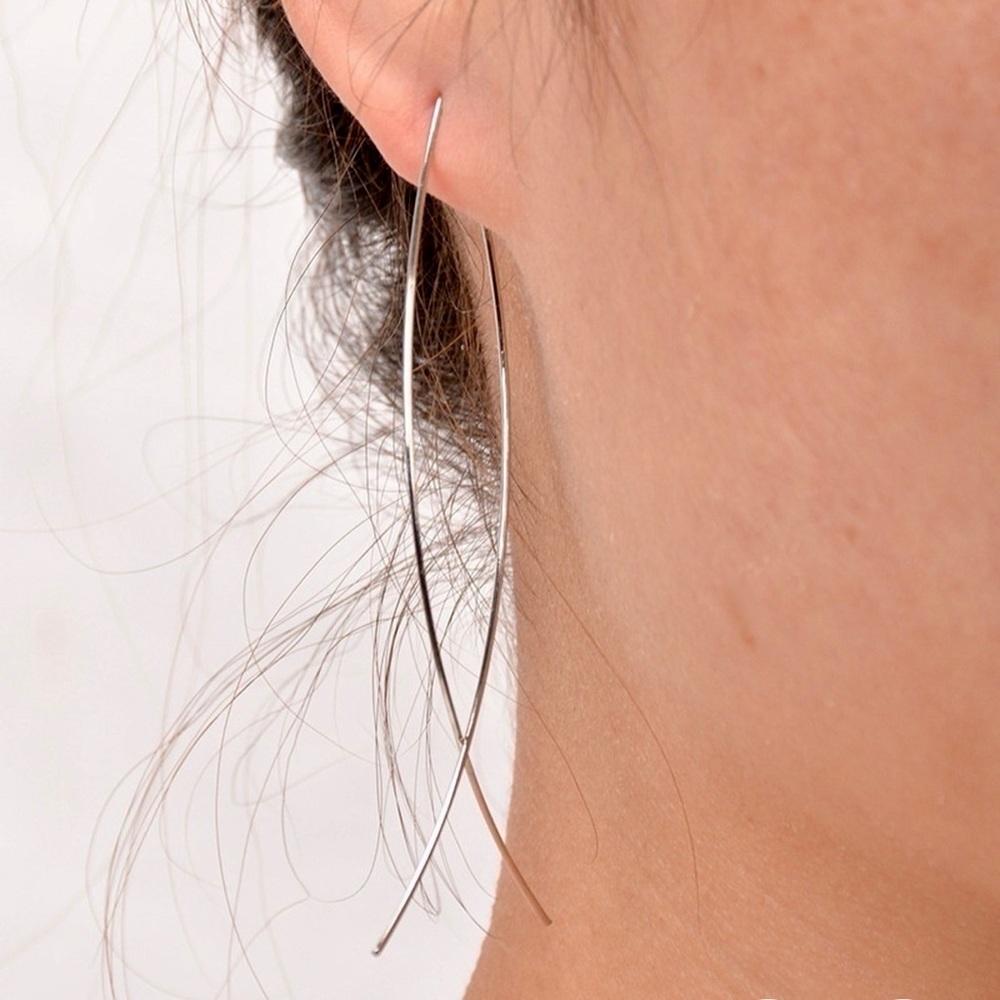 BLACK FISH EARRINGS